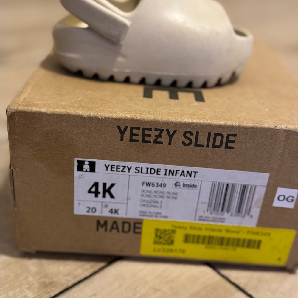 Yeezy Slide Infant Bone
